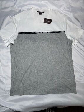 NWT Michael Kors Colorblock Logo T-Shirt Men’s Size M White Gray